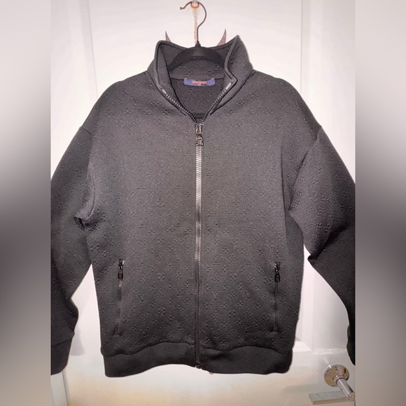 Louis Vuitton Textured Black Jacket - Picture 4 of 8